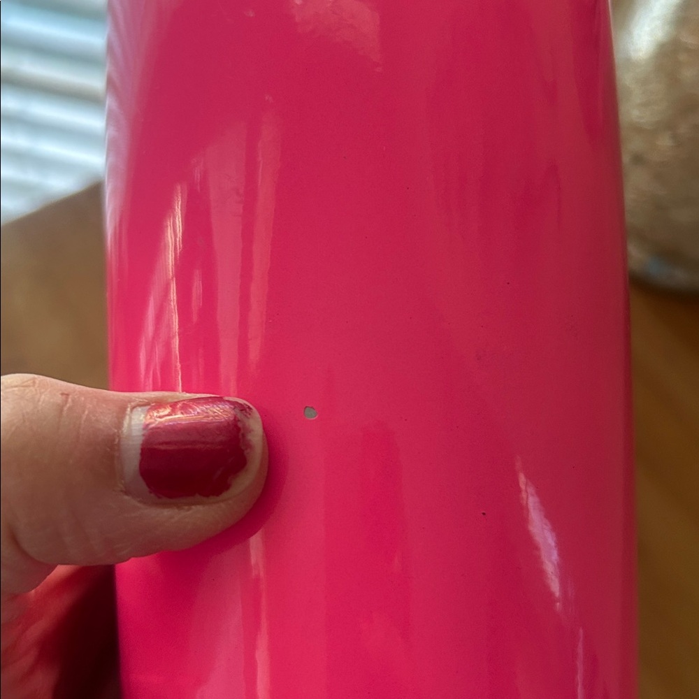 YETI Pink Travel Mug with Transparent Lid 20 ounces - Picture 6 of 6